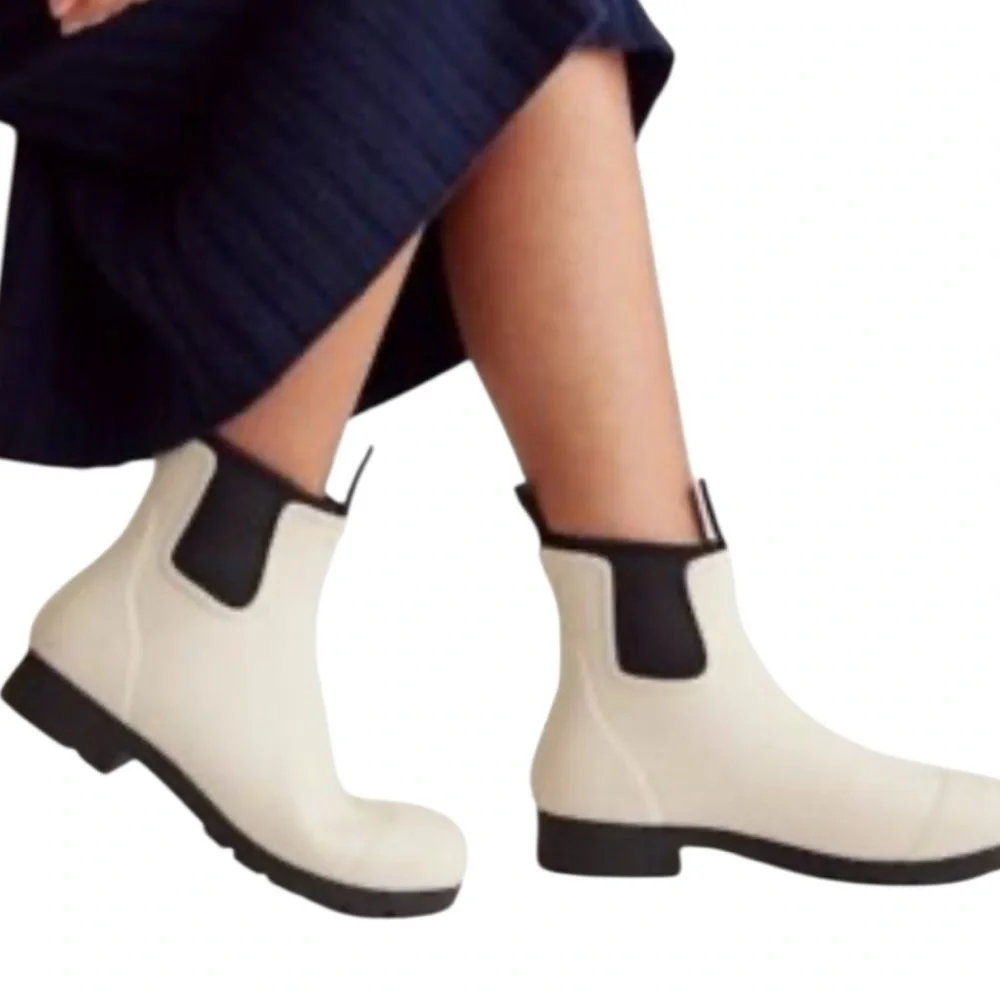 Quince Women's Ivory‎ and Black Winter Boots size 7